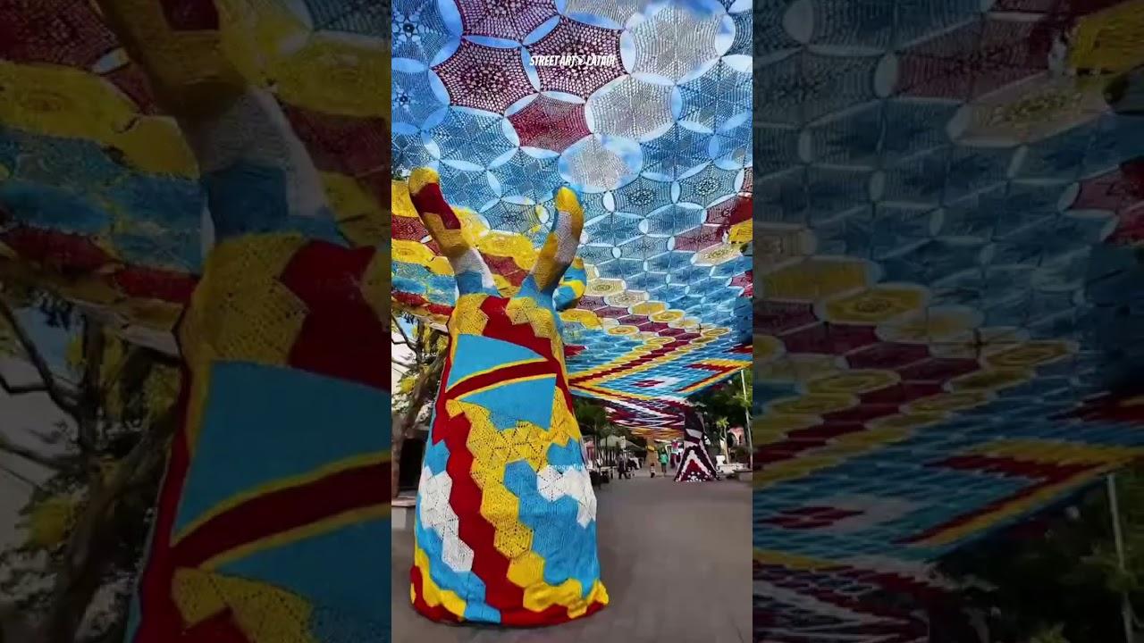 El enorme cielo tejido en Guadalajara