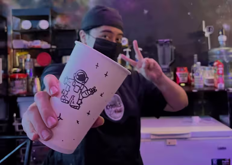 Cosmostar, la cafetería con temática del espacio