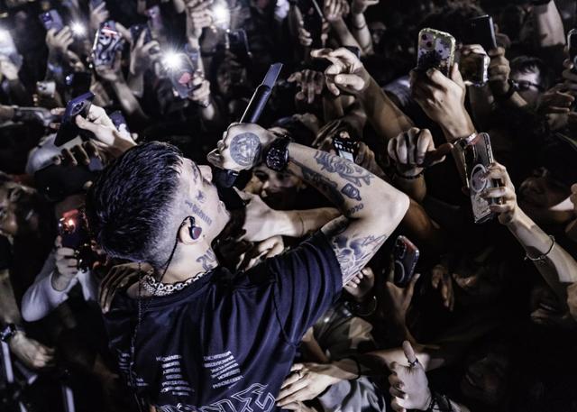 Juntada de Duki en Miraflores