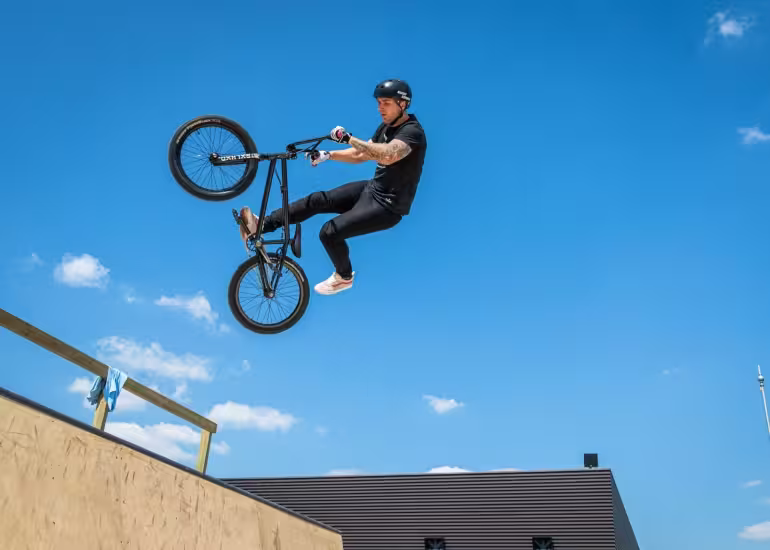 Portada de El ABC del BMX Freestyle: conocé sus cinco modalidades