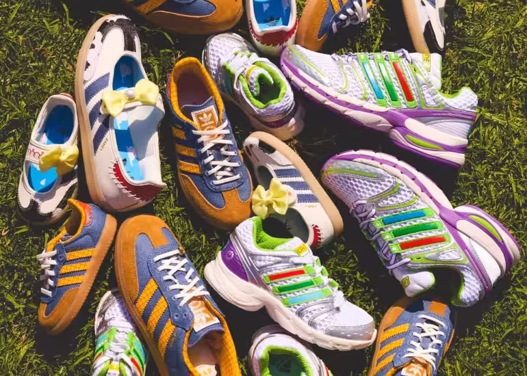 Portada de Woody, Buzz Lightyear y Jessie aterrizan en el mundo sneaker con adidas