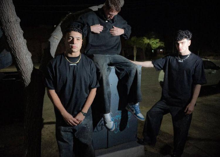 Portada de Bad Vibes, la marca que viste a los traperos