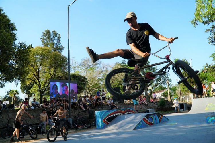 Portada de El BMX freestyle al alza en Uruguay