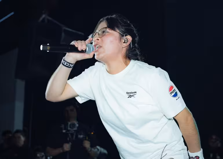 Portada de La cara femenina del freestyle en México: Azuky