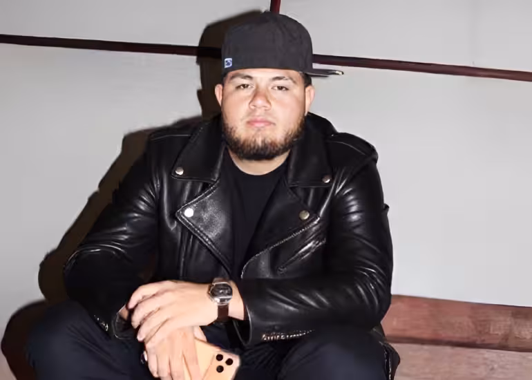 Portada de El De Las R's, la nueva sensación del regional mexicano que conquista Spotify y TikTok