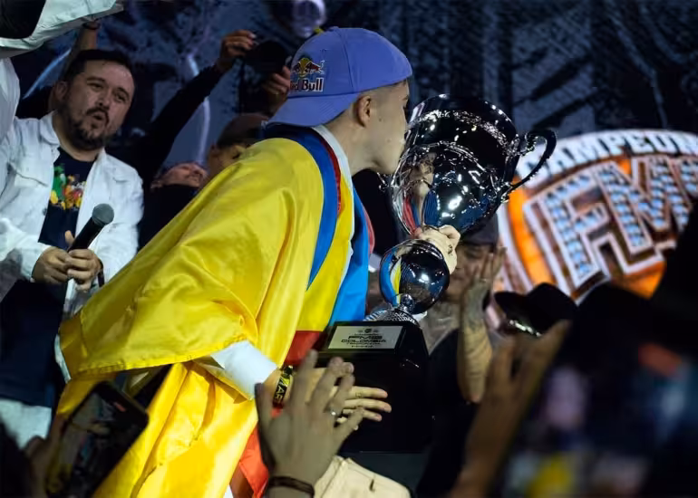 Portada de Gazir levantó el trofeo en Bogotá y se consagró campeón de la FMS Colombia