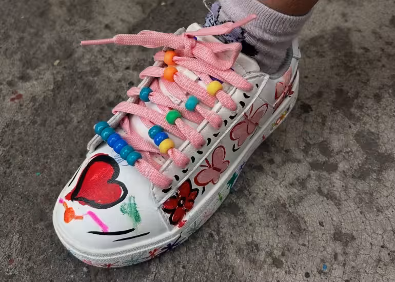 Portada de El estudio de CDMX donde podés crear sneakers únicos