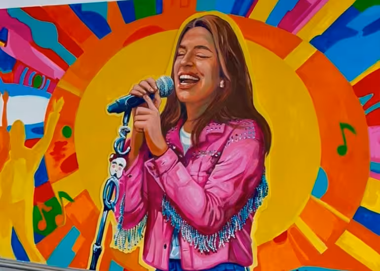 Portada de Eugenia Quevedo vive en los muros de Córdoba