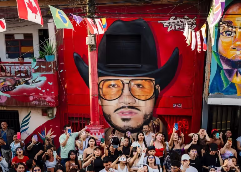 Portada de Kapo conquista Pereira: el cantante colombiano ya tiene su propio mural