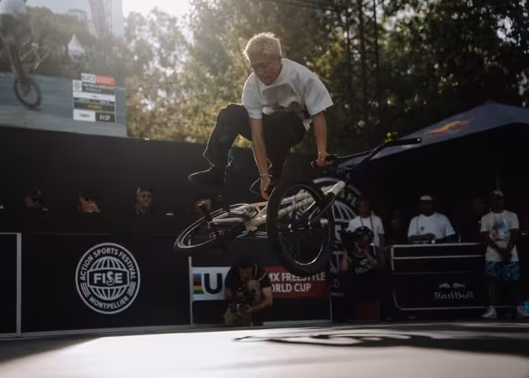 Portada de Japón dominó la parada inicial de la Copa del Mundo de BMX Freestyle