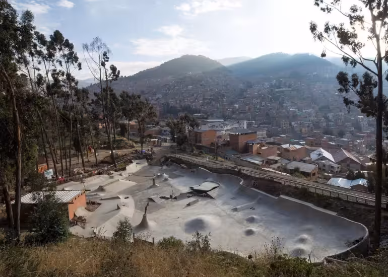 ¿Sabías que el skatepark más alto del mundo está en Bolivia?