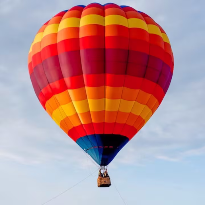 Imagen de Paseo en globo aerostático sobre la pirámide de Teotihuacán