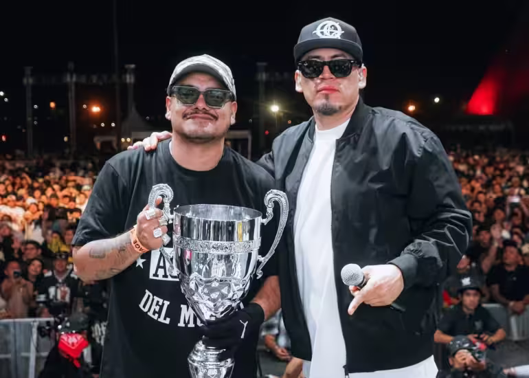 Portada de Ciudad Juárez coronó a Aczino como tricampeón de la FMS Internacional