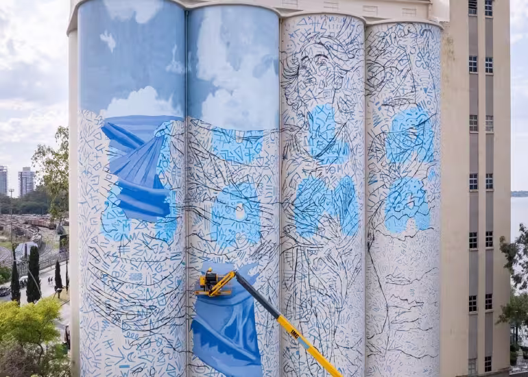 La razón por la que los muralistas hacen garabatos antes de pintar sus obras