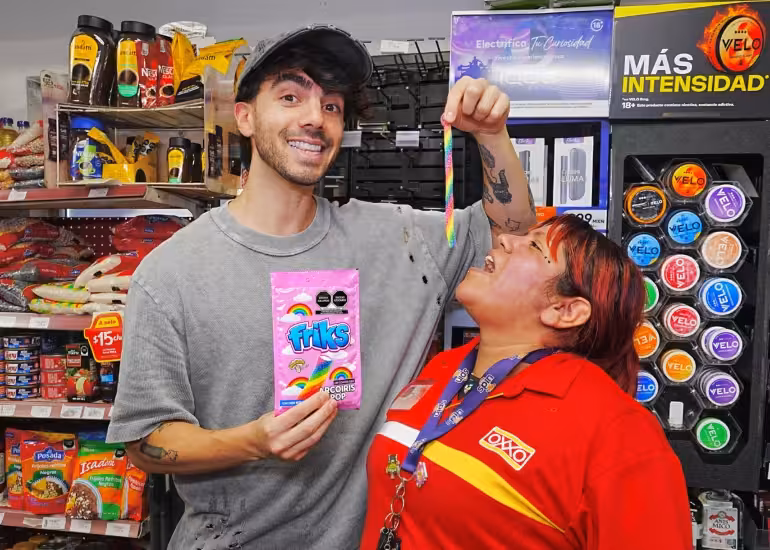 Fede Vigevani se mete en el mundo de las golosinas con Friks, su propia marca de dulces