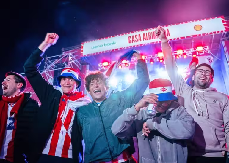 La Casa Albirroja, el punto de encuentro para alentar a Paraguay en los octavos de final del Mundial