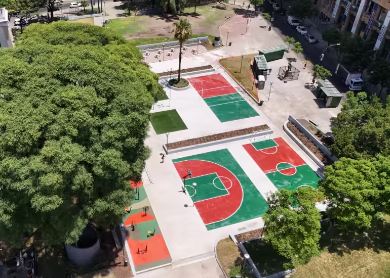 Portada de El deporte urbano vuelve a reinar las calles de Recoleta