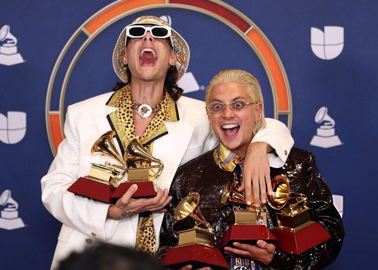 Portada de Ca7riel & Paco Amoroso y Bad Bunny, las figuras de los Latin Grammy en Las Vegas