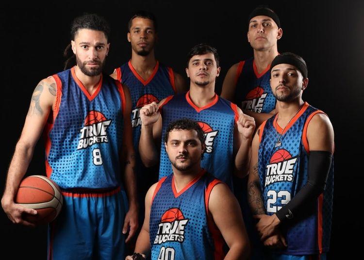 Portada de El emblema del baloncesto callejero en Puerto Rico