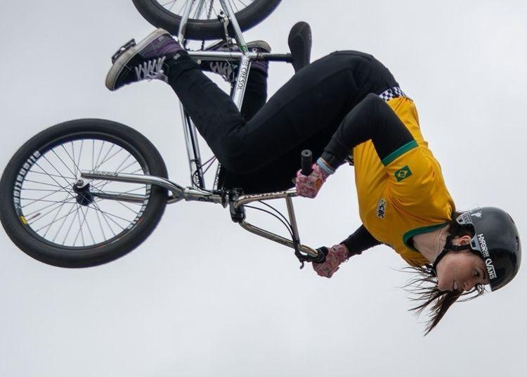 Portada de “Maligno” Torres y Lizsurley Villegas brillan como campeones en el Campeonato Panamericano de BMX Freestyle