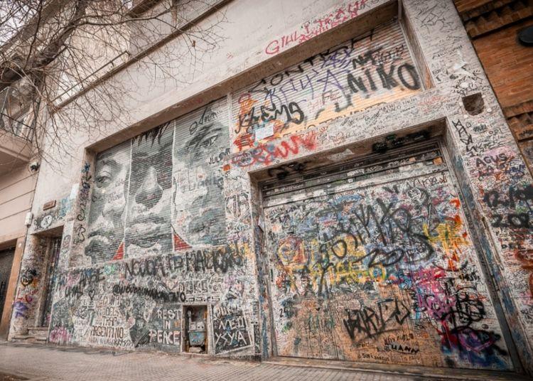 Portada de La mansión de Duki, YSY A y Neo Pistea ya se puede visitar