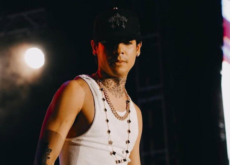 Portada de La colaboración millonaria de Natanael Cano con El Barbas Hats