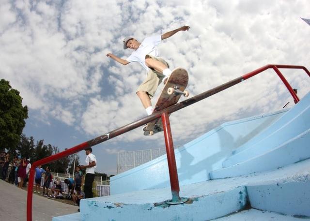 Sesión de skate colaborativa en Tijuana