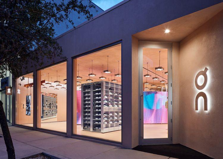 Portada de Boom internacional: On Running tendrá su primer local en Argentina