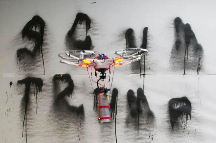Portada de Arte aéreo: los drones transforman el graffiti y el muralismo